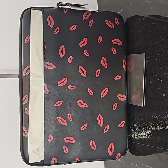 Kate Spade  💋 laptop  cover - Picture 3 of 6